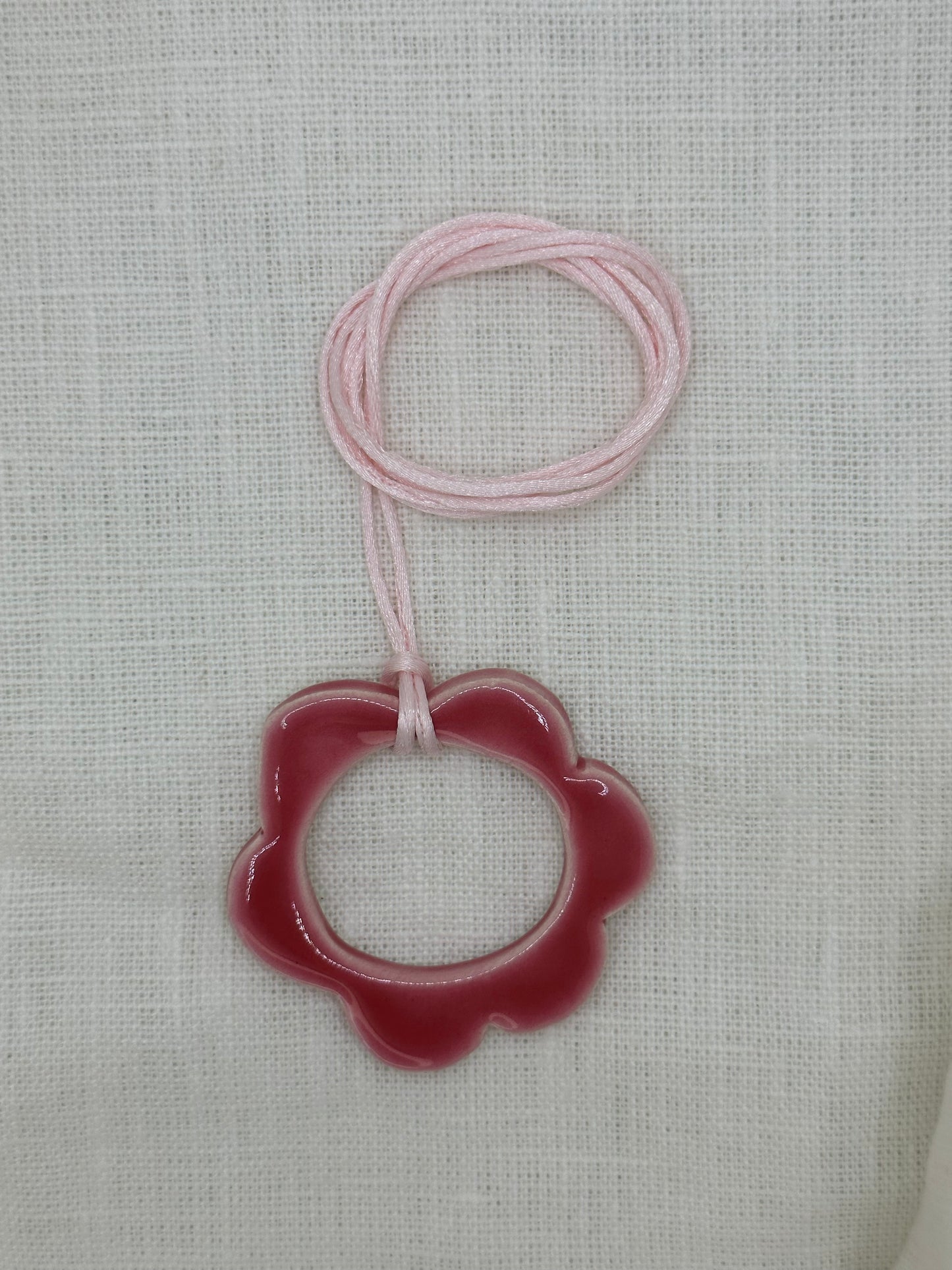 Collier fleur rose