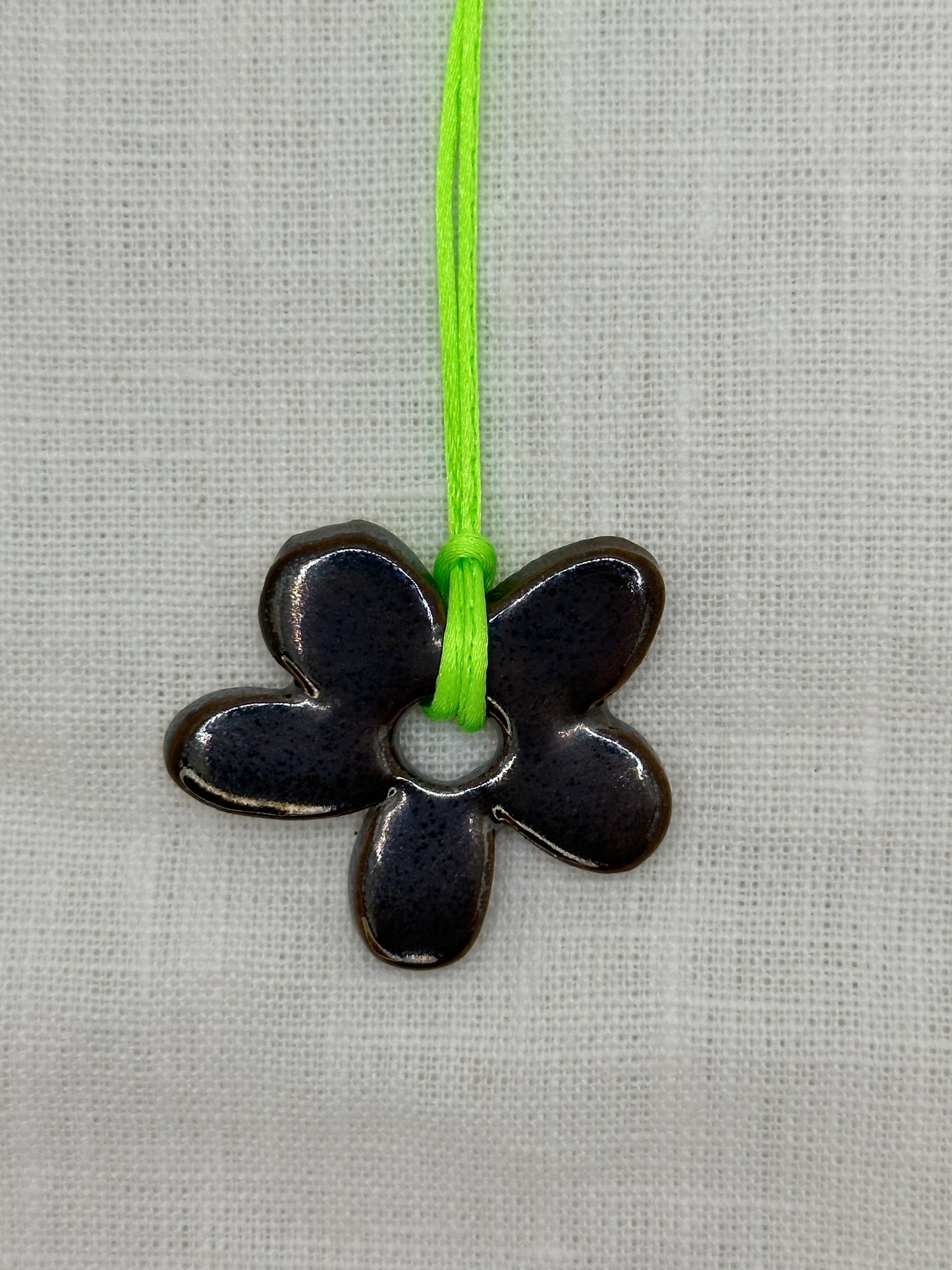 Collier bébé fleur chrome