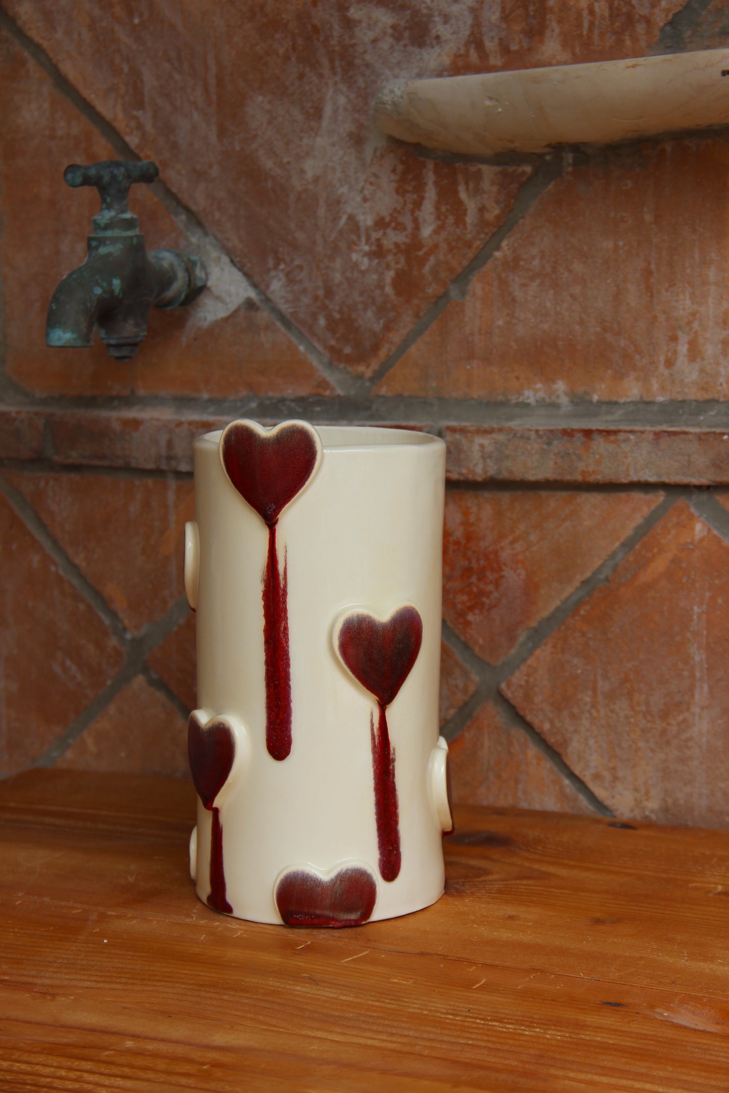Vase amour rouge coulant