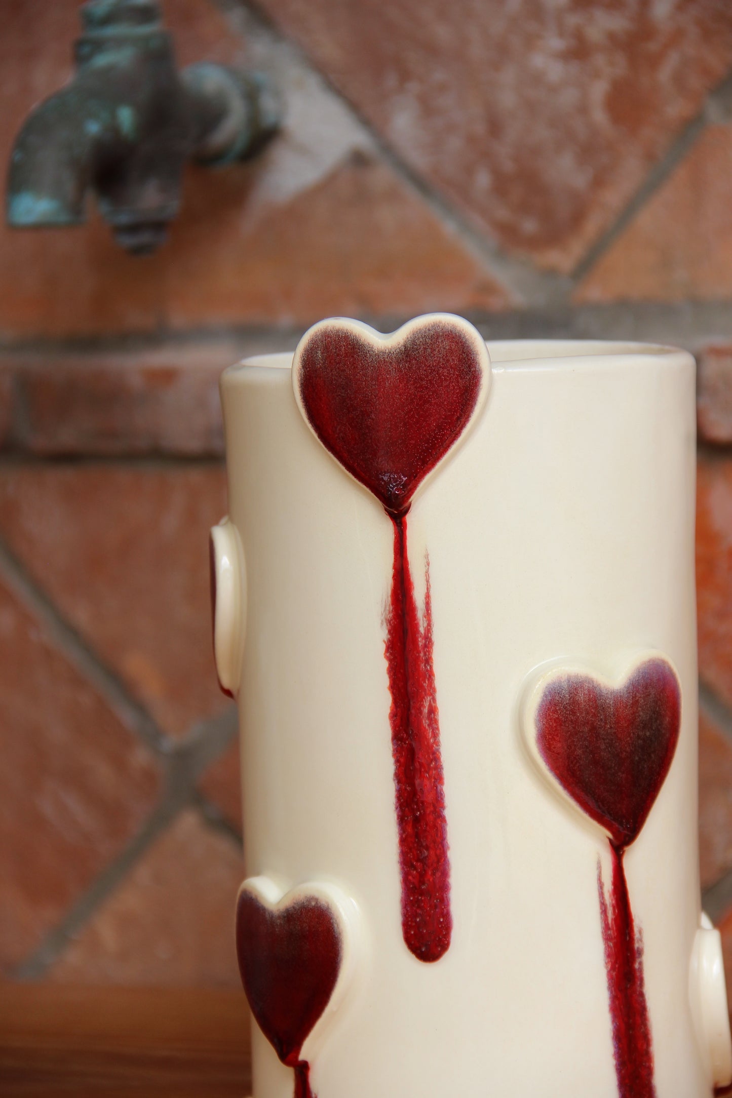 Vase amour rouge coulant